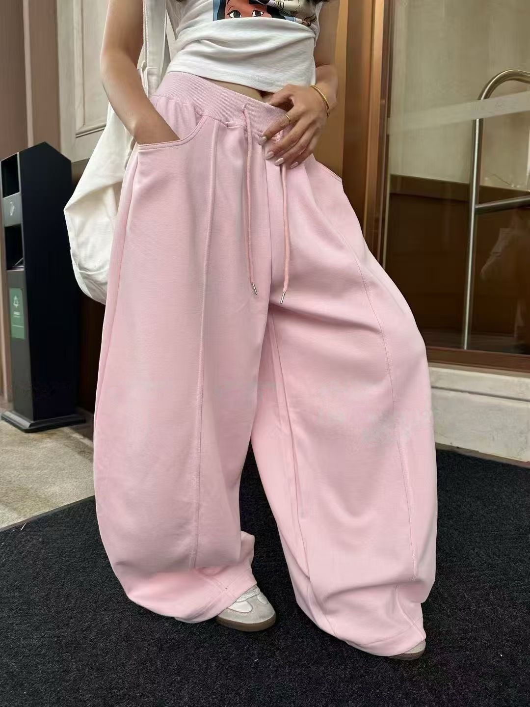 慵懒松弛弯刀阔腿裤女松紧腰抽绳卫裤洋气时尚休闲裤粉色裤子春夏