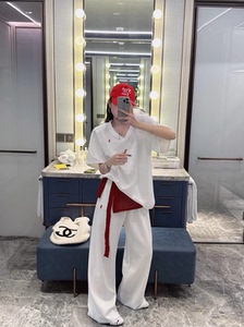 26春夏新款休闲时尚简约小马刺绣套装女高级感显瘦直筒裤两件套女