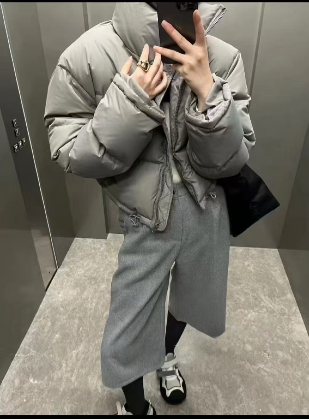 冬季新款韩版白鸭绒短款羽绒服女百搭加厚保暖面包服立领抽绳外套