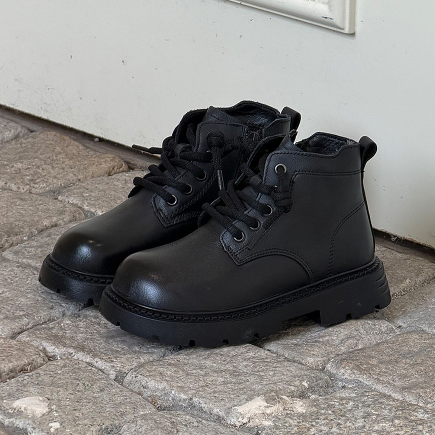 【全网热销】真皮儿童马丁靴保暖