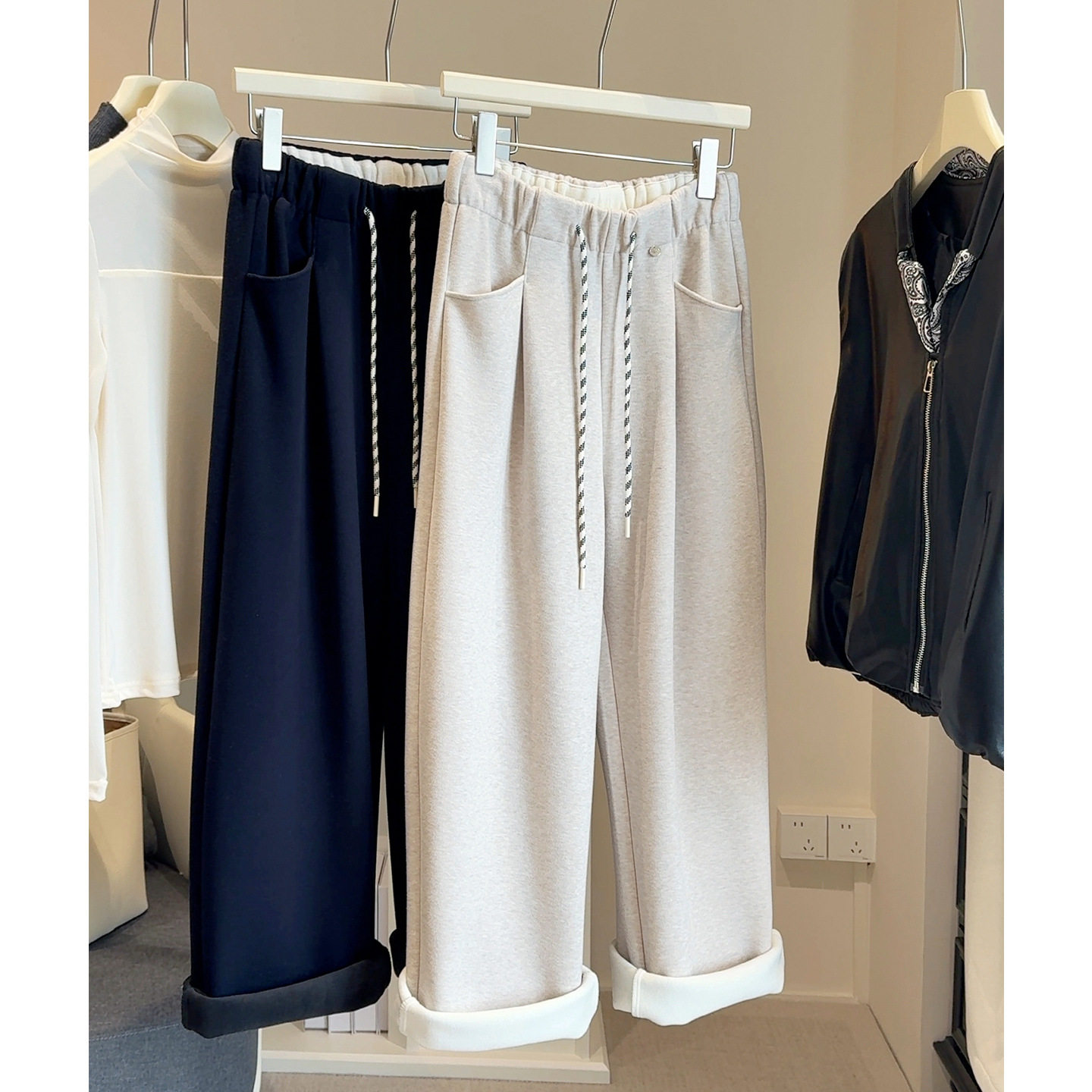 加绒加厚高腰松紧抽绳弯刀阔腿裤女秋冬款显瘦百搭休闲运动长裤,女装/女士精品,休闲裤,淘宝优惠券,粉丝福利购,淘宝优惠卷