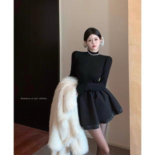 法式 高级感收腰显瘦a字蓬蓬裙短裙子 黑色半高领气质连衣裙女春季