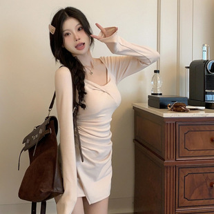 收腰显瘦修身 长袖 2024年新款 女装 高级感气质包臀短裙子 连衣裙秋季
