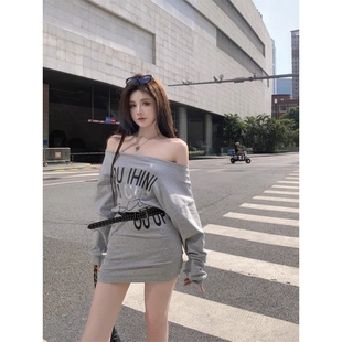 气质休闲一字肩包臀连衣裙字母印花露肩长袖 卫衣裙辣妹收腰短裙子