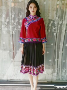 新款楚雄牟定彝族刺绣马缨花少数民族服装云南打歌服跳脚衣服裙子