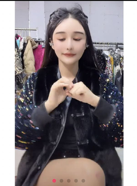 冬季新款民族风黑色大毛领斗篷彩色亮片0996