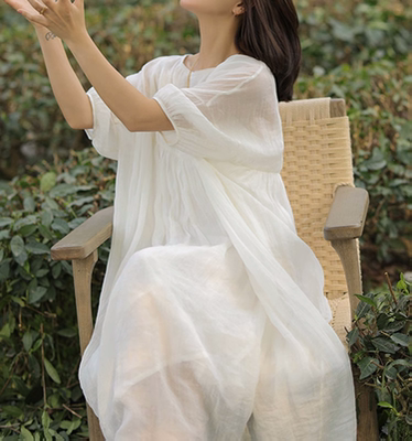 春夏肌理亚麻加捻细皱双层连衣裙