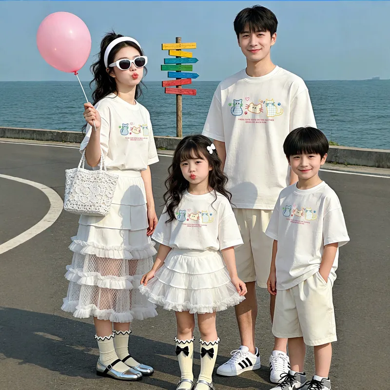 韩系ins潮亲子装纯棉短袖家庭装出游拍照休闲百搭母女装洋气套装