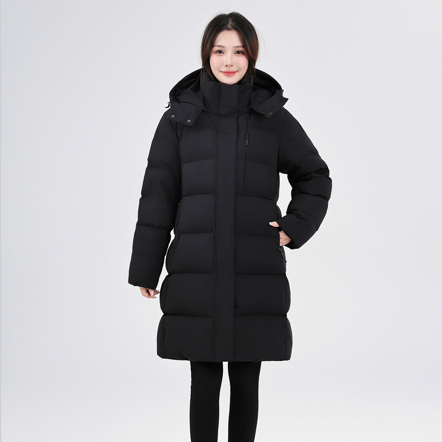 曲恩娜黑色连帽加厚女羽绒服