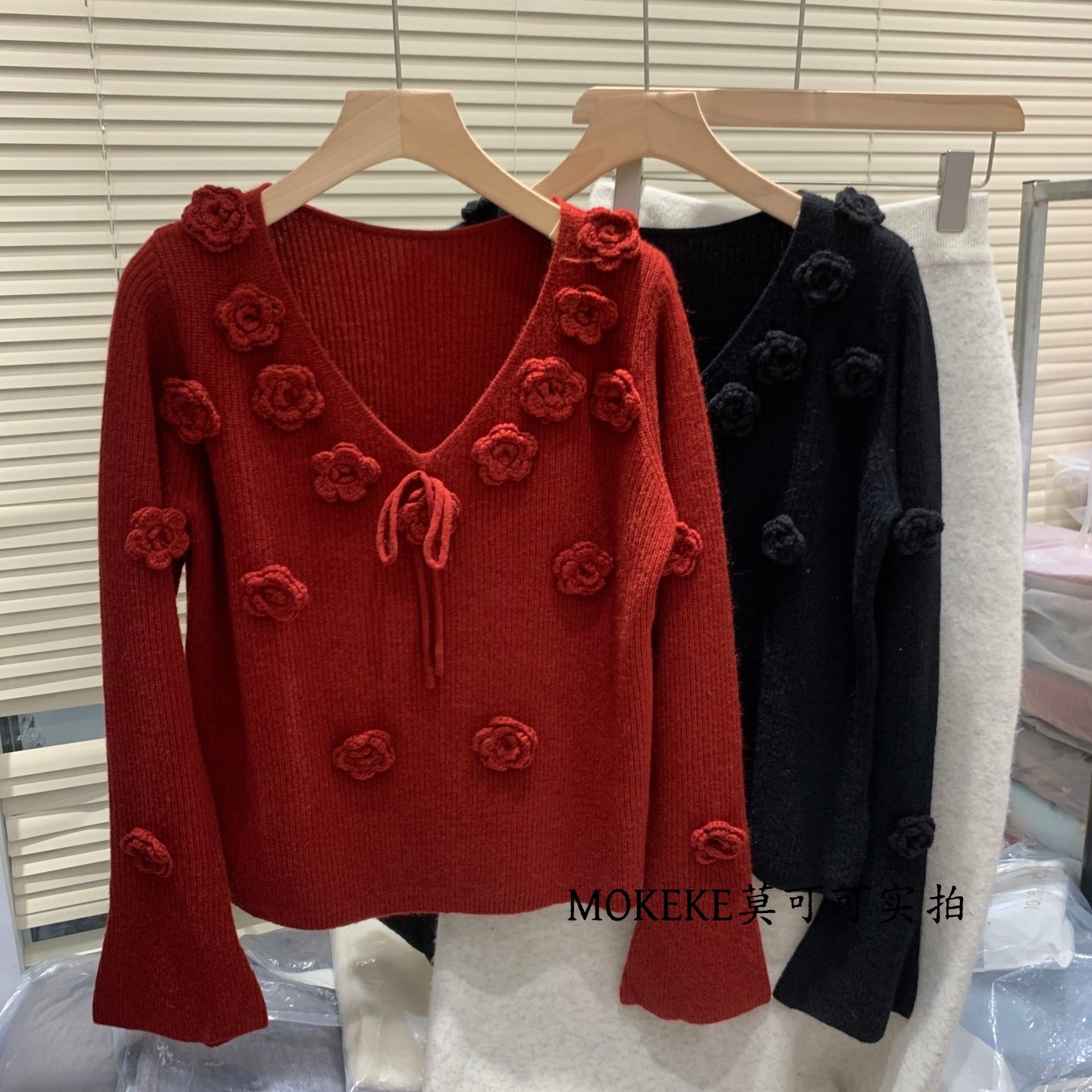 甜美风立体花朵V领套头针织衫女红色系带喇叭袖洋气毛衣,女装/女士精品,毛针织衫,淘宝优惠券,粉丝福利购,淘宝优惠卷