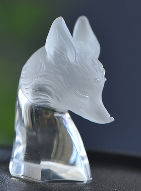 鲍氏九尾狐水晶吊坠男女款