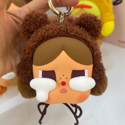 新品哭娃耳机包搪胶脸毛绒钥匙扣
