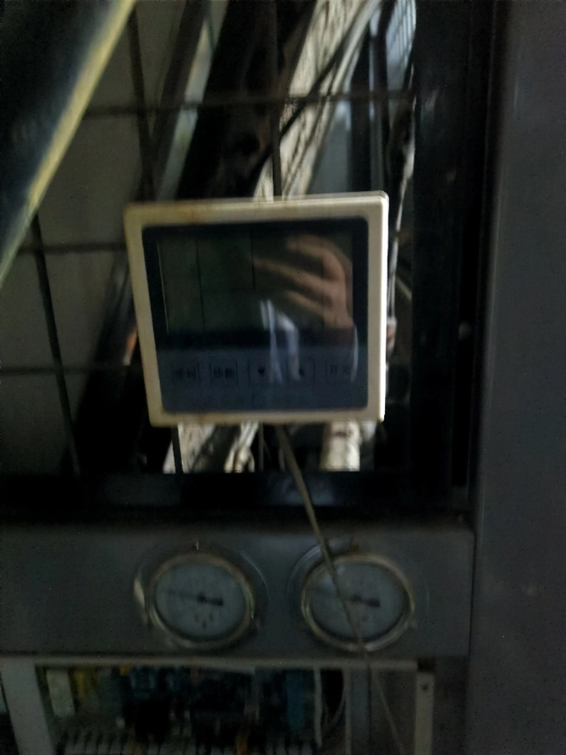 普瑞思顿热泵显示屏