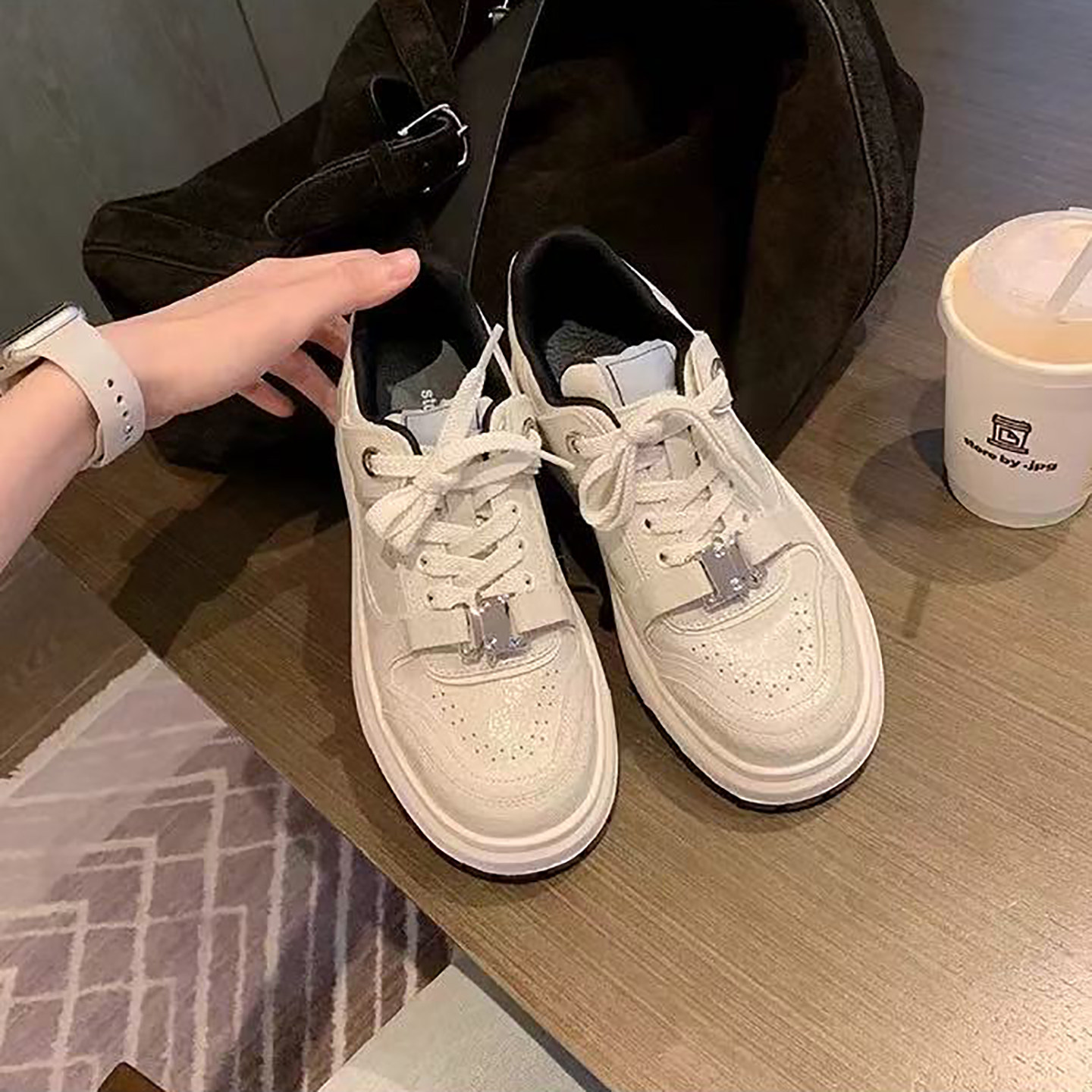 简约之美~真皮厚底百搭小白鞋女爆裂纹小个子增高休闲运动鞋板鞋