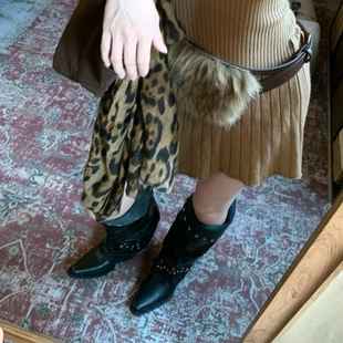 牛皮版 管靴女秋冬辣妹尖头粗跟长靴黑色褶皱堆堆靴 小众皮带扣裤