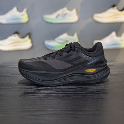 李宁男子缓震保护跑鞋反光