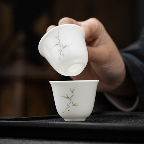 德化羊脂玉瓷小号闻香杯陶瓷品茗杯小茶杯功夫茶具喝茶杯子小茶盏