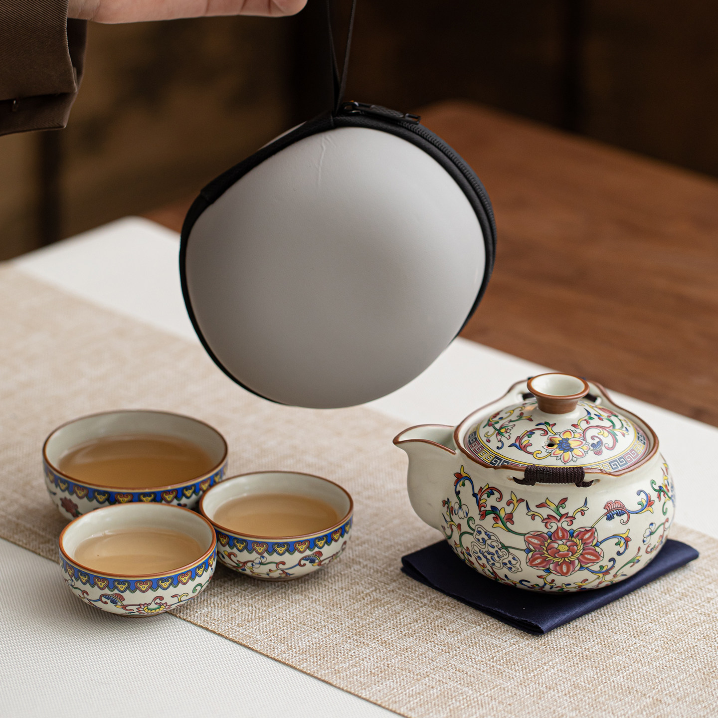 汝窑青花小套装旅行茶具一壶三杯单人户外便携式手抓壶防烫快客杯,餐饮具,旅行茶具,淘宝优惠券,粉丝福利购,淘宝优惠卷