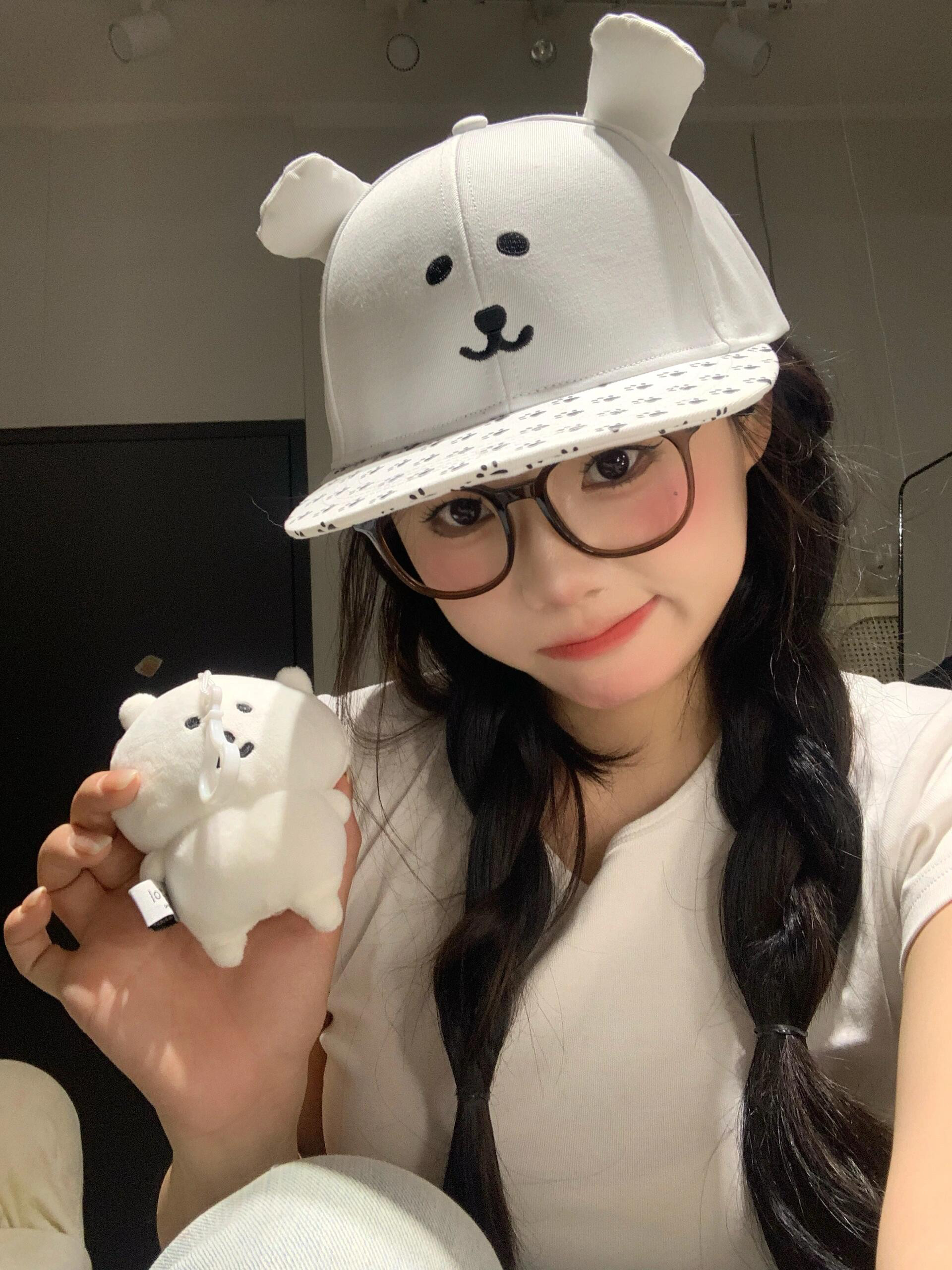 可爱自嘲腮红轻松熊刺绣棒球帽女2025新款软萌耳朵小熊鸭舌帽子潮