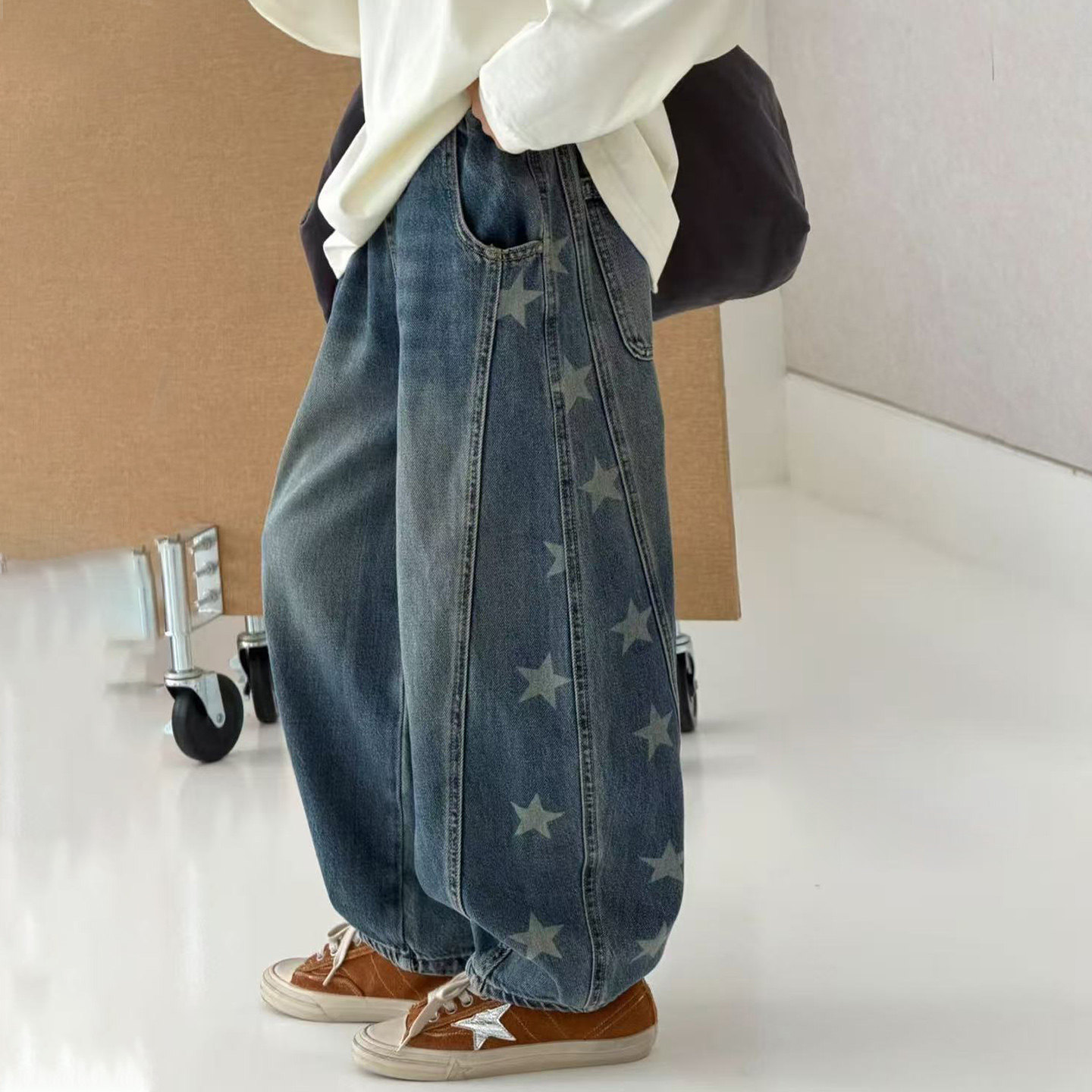 女大童美式弯刀阔腿牛仔裤