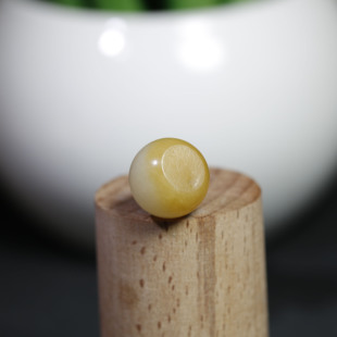 现货【珠玉珍藏】14mm新疆和田玉籽料黄沁白玉圆珠单珠金包银顶珠