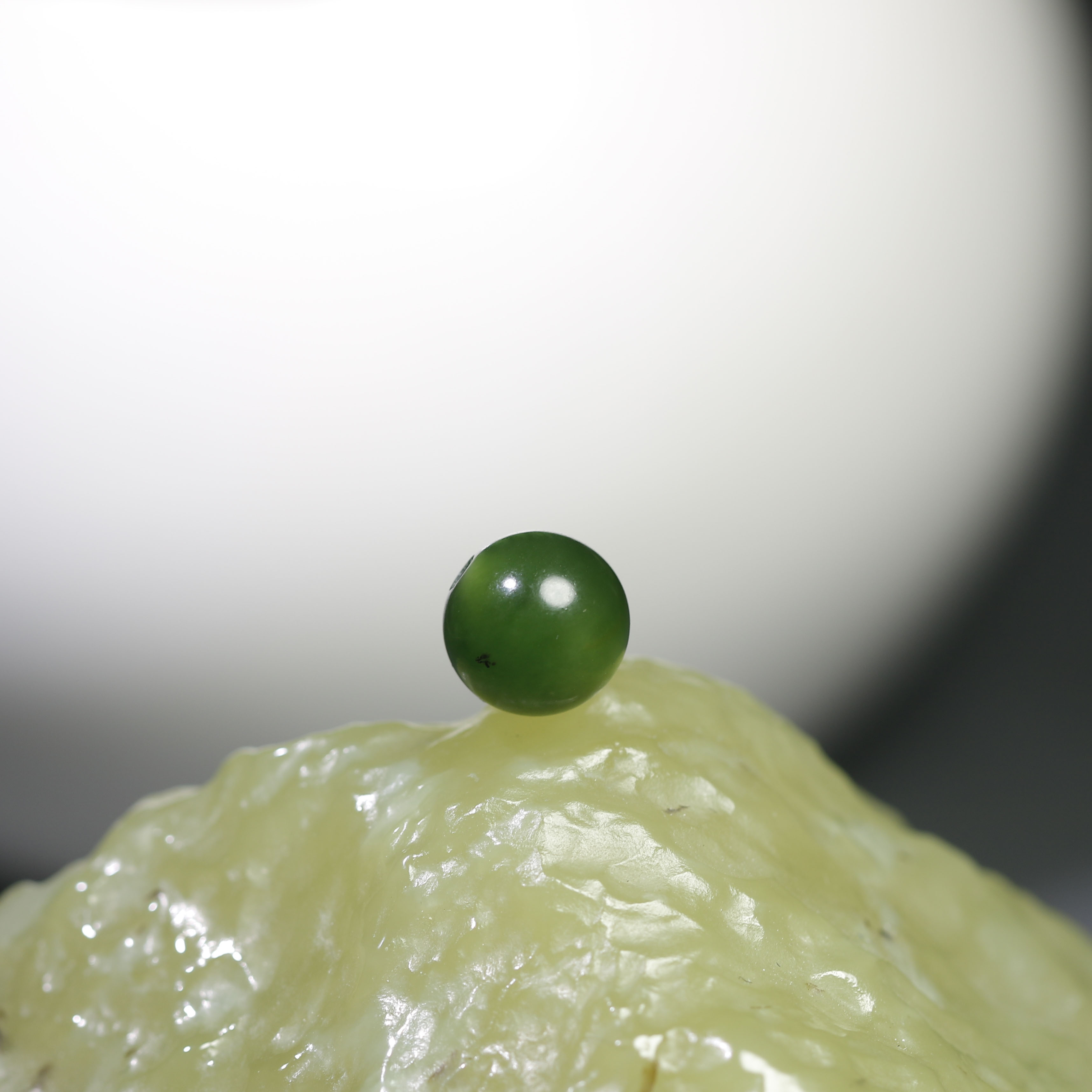 珠玉珍藏和田玉籽料碧玉圆珠