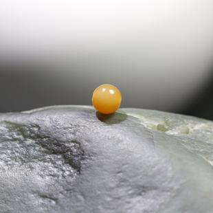 单颗 6mm新疆和田玉籽料黄沁圆珠单珠顶珠配珠 现货 珠玉珍藏