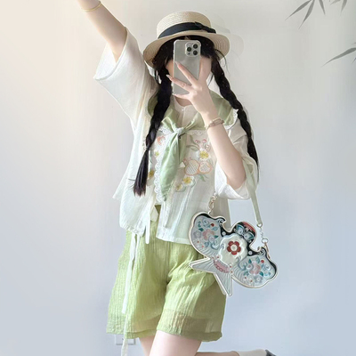 三秋庭汉服+圆领短衫短裤+小个子