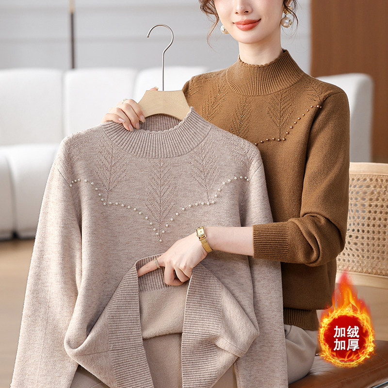 妈妈装秋冬加绒加厚打底衫毛衣2025新款中老年女士一体绒内搭上衣