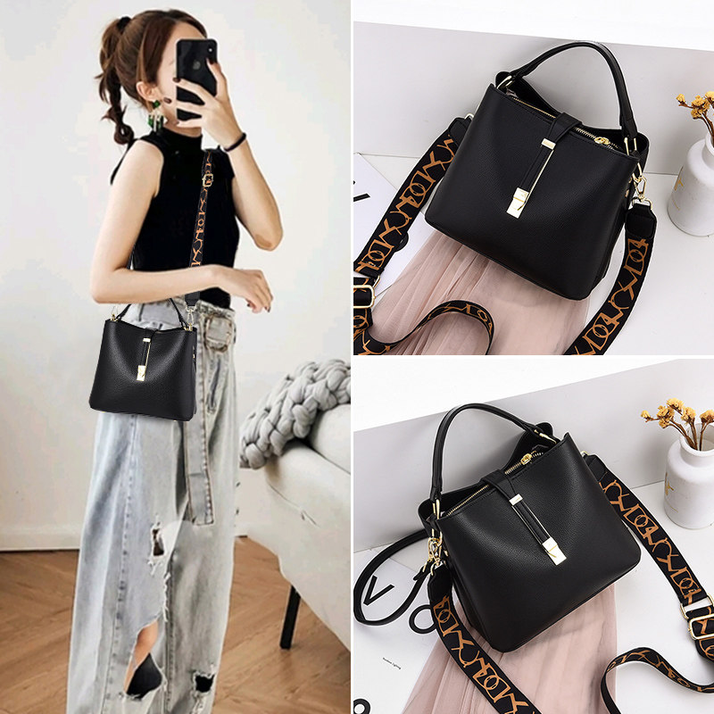 夏季女士小包包时尚网红手提水桶包爆款百搭单肩斜挎包宽肩带女包