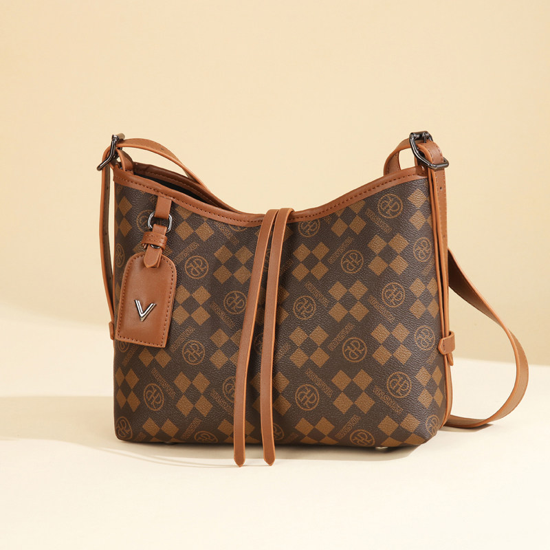 高级感腋下包包女2026新款小众轻奢女包春夏软皮大容量单肩斜挎包