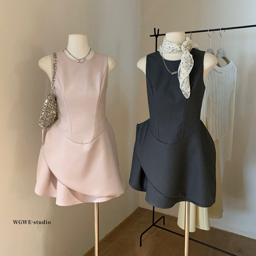 清仓不退换不规则裁剪无袖气质收腰显瘦设计感花苞裙连衣裙W5553