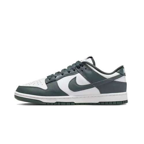 NIKE低帮复古时尚简约休闲板鞋