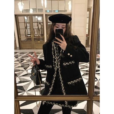 气质女主拼接织带小香外套