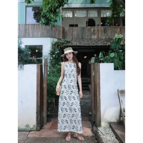 刺绣气质收腰亚麻连衣裙女