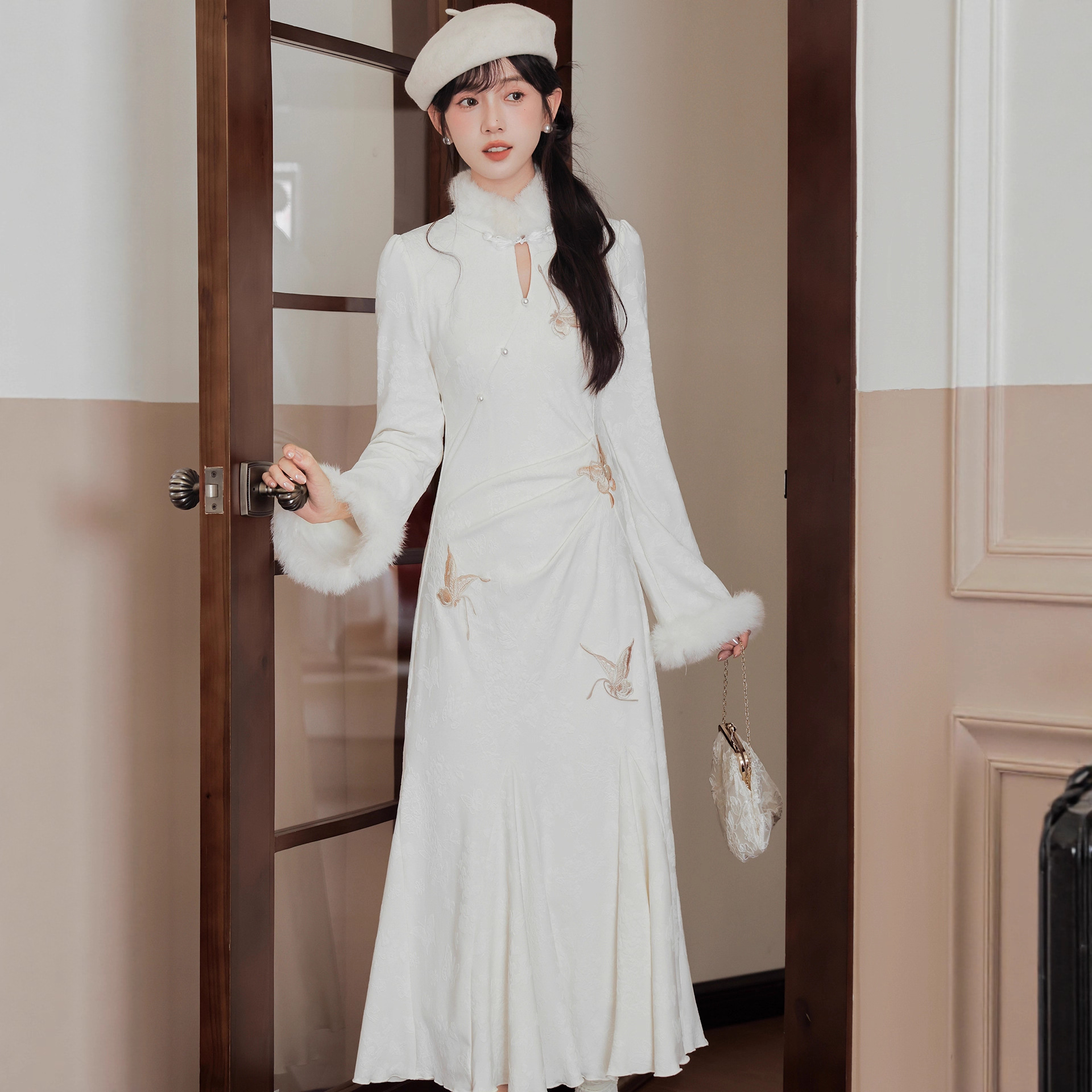 女装秋冬十三行新中式抓绒提花连衣裙气质国风鱼尾旗袍+斗篷套装