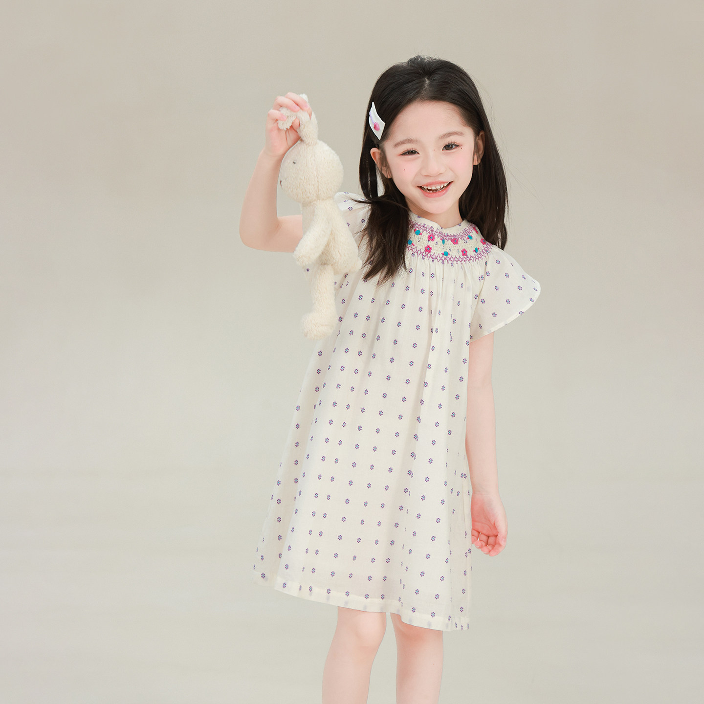 大耳象女童飞袖打揽连衣裙2026夏季新款宝儿碎花手工花朵连衣裙薄