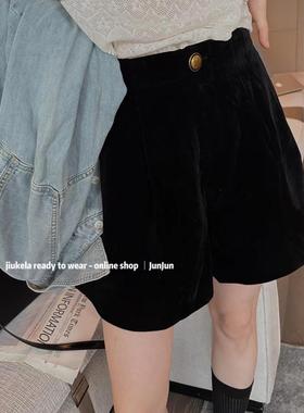 欧洲站2025春夏新款复古松紧高腰显瘦阔腿裤外穿丝绒休闲短裤女潮