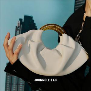 juunnglelab琥珀牛角饺子包包