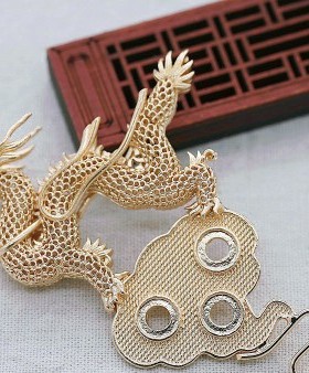 点翠九龙九凤冠凤凰于飞发冠凤冠保色金75*93MM大龙祥云掐丝