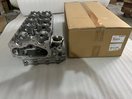 日立ZAX110 120-3 ZX135US-3 4JJ1电喷发动机气门室盖缸盖螺丝