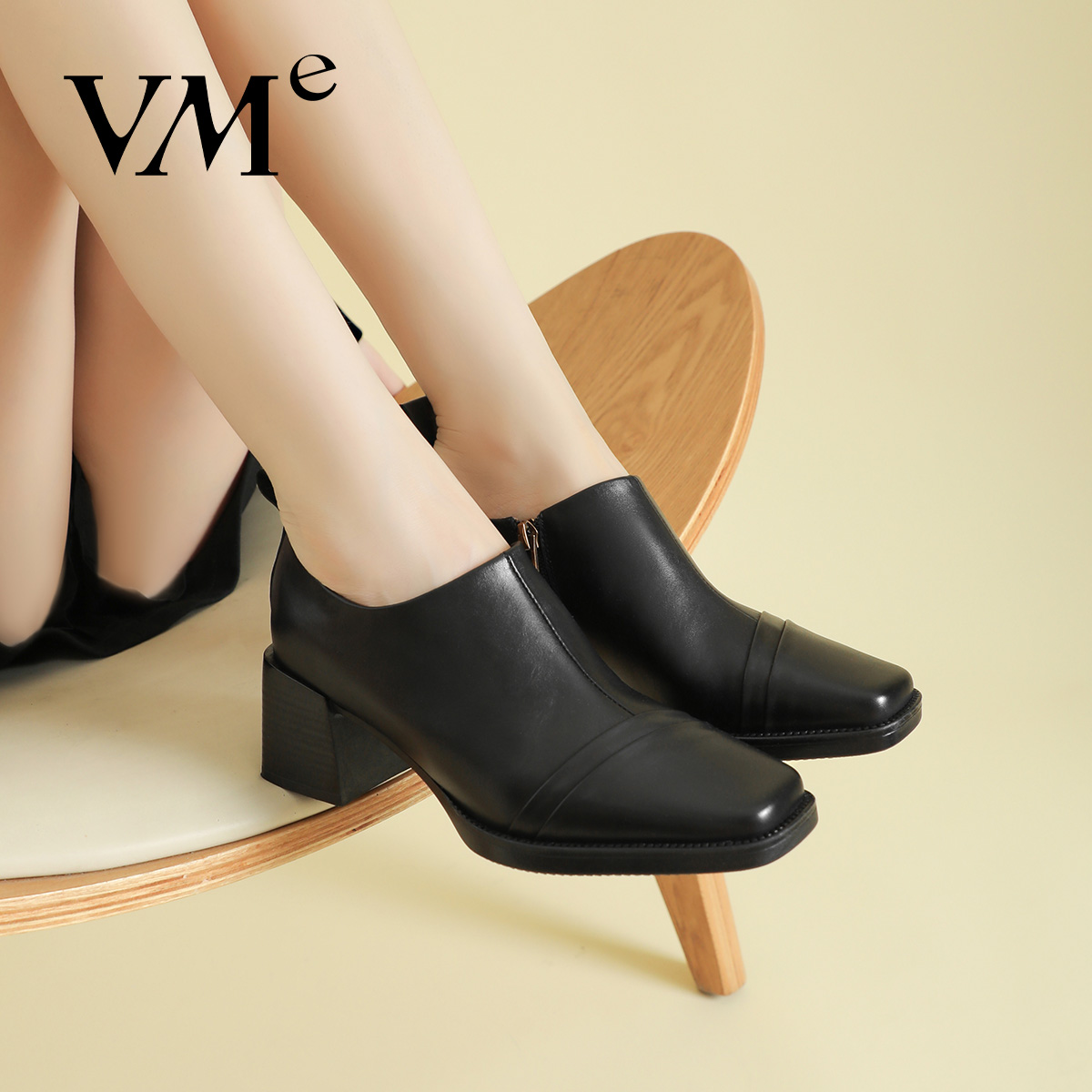 VME/舞魅英伦风小皮鞋2025新款