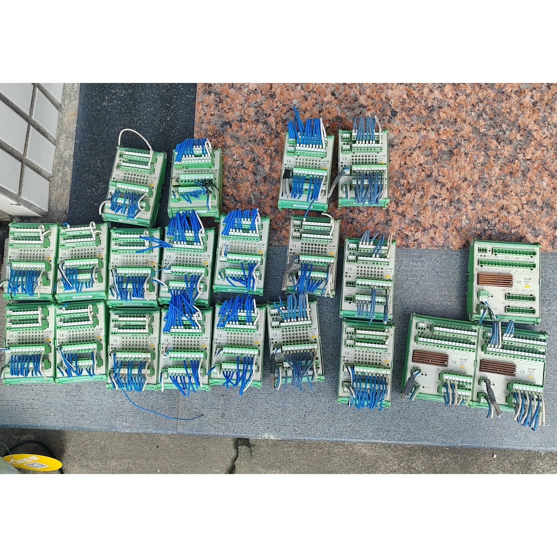 立信染缸模块  DM32P有18块和AM20有3块,有些端子议价产品