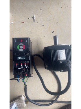 中驱变频器，ZQ200M系列，2.2kw,220V，议价产品