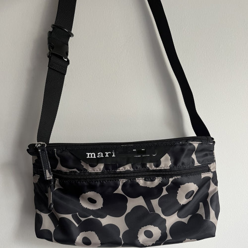 芬兰印花帆布单肩斜挎包