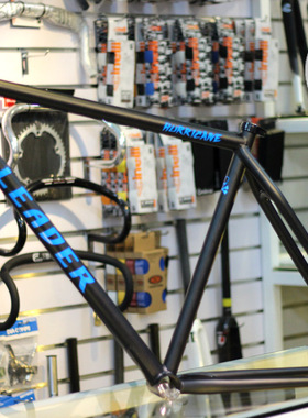 @BIKE Leader Hurricane Michael Chacon签名款车架 新年特价