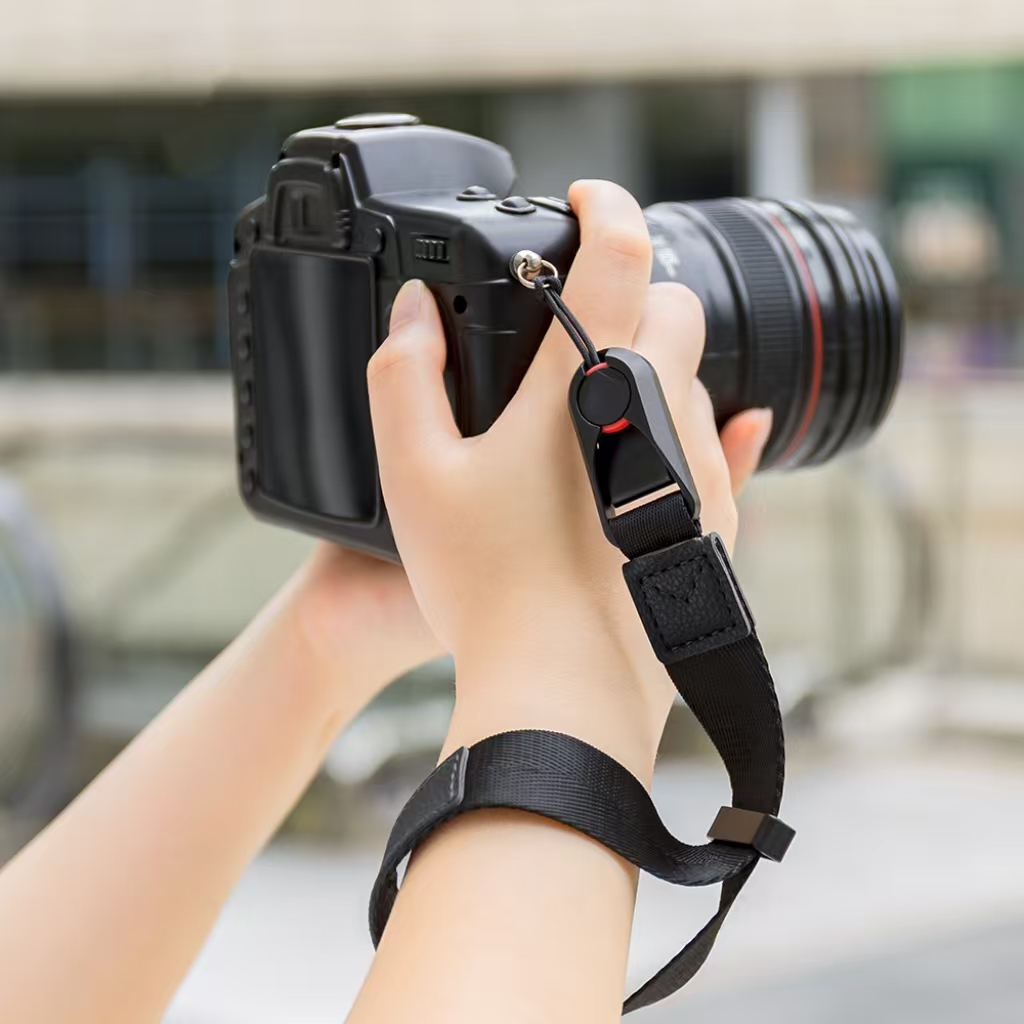 相机手腕带适用佳能r50手绳索尼微单挂绳富士xs10xt20尼康z30zfc