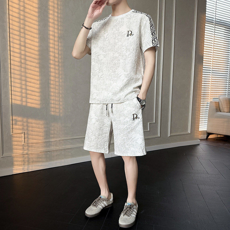 夏季冰丝休闲运动套装男新款高端韩版百搭薄款男士短袖短裤两件套