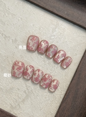 【实拍】纯手工穿戴甲秋冬温柔清冷感彩绘裸粉色花花美甲贴片