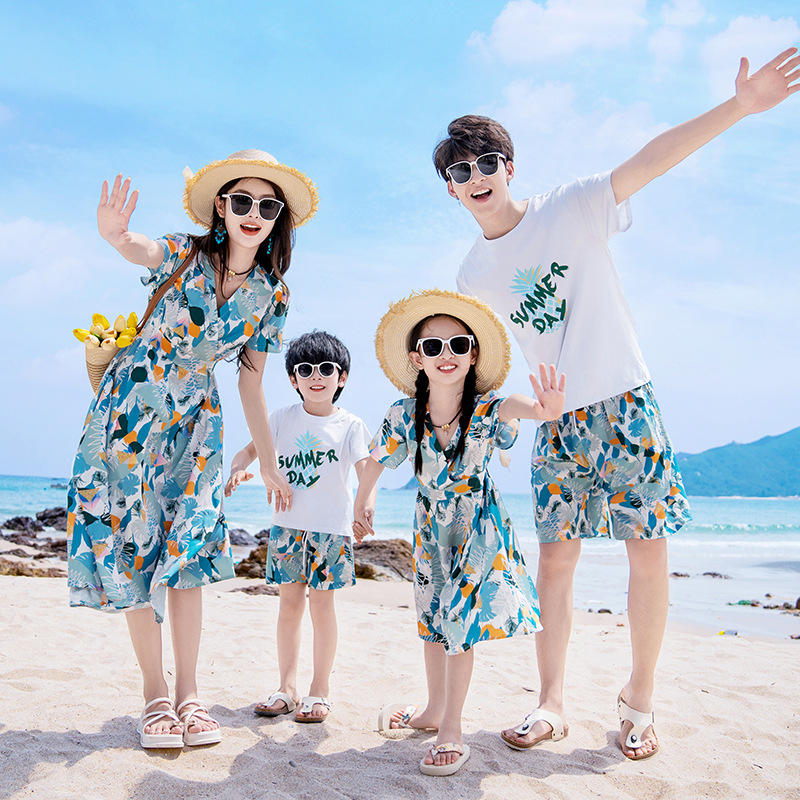 三亞海邊度假沙灘親子旅游衣服情侶裝母女全家裝一家四口夏季套裝